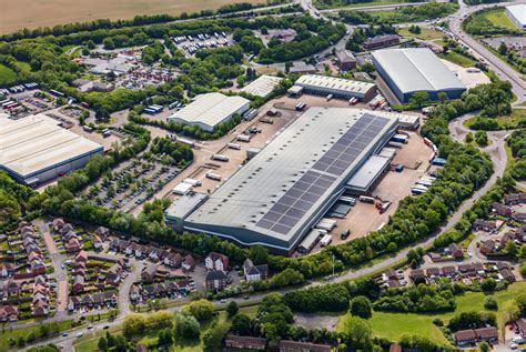 burberry distribution centre uk
